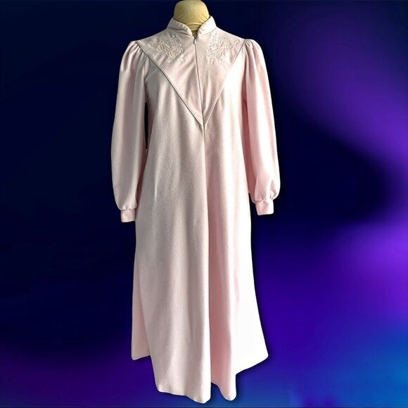 Vintage Christian Dior pink embroidered robe front zipper XS-S - Picture 2 of 12